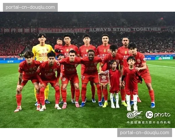 上海海港vs云南玉昆：卫冕冠军深陷负分泥潭迎战超级黑马